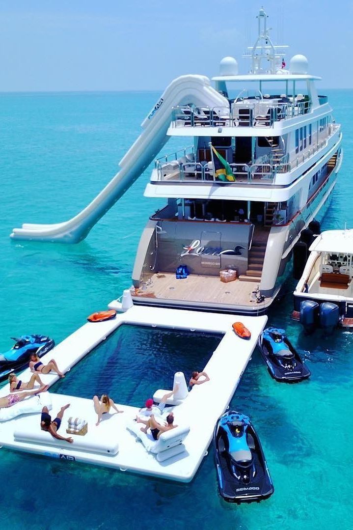 Make1m.com Luxury Yachts: 10 Must-Have Amenities!